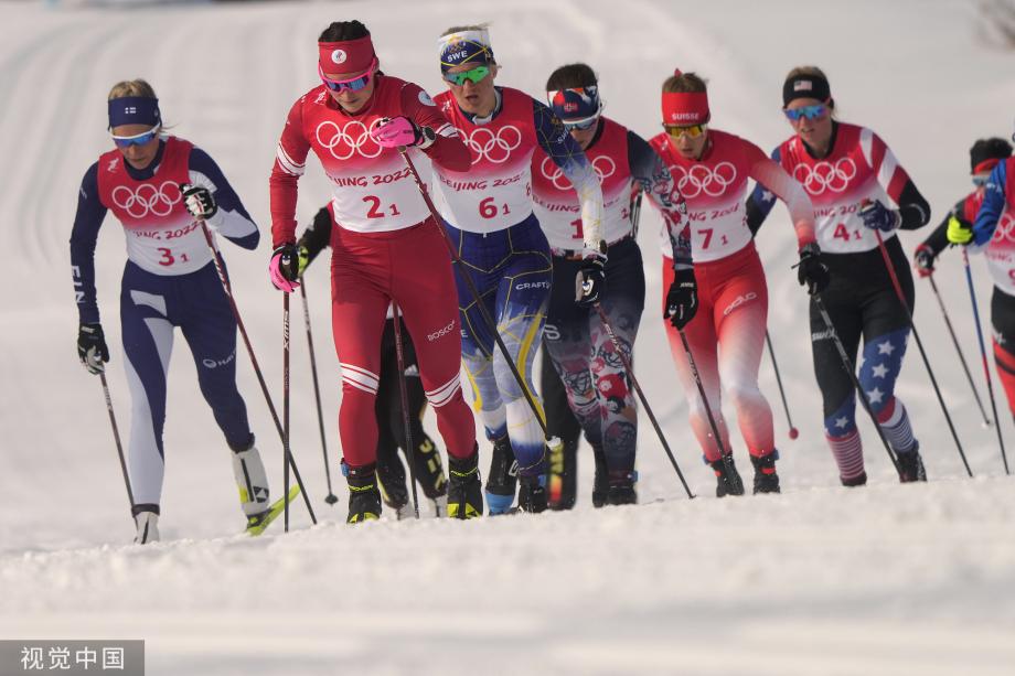[圖]冬奧會越野滑雪女子4&times;5公里接力 俄羅斯奧運隊奪冠