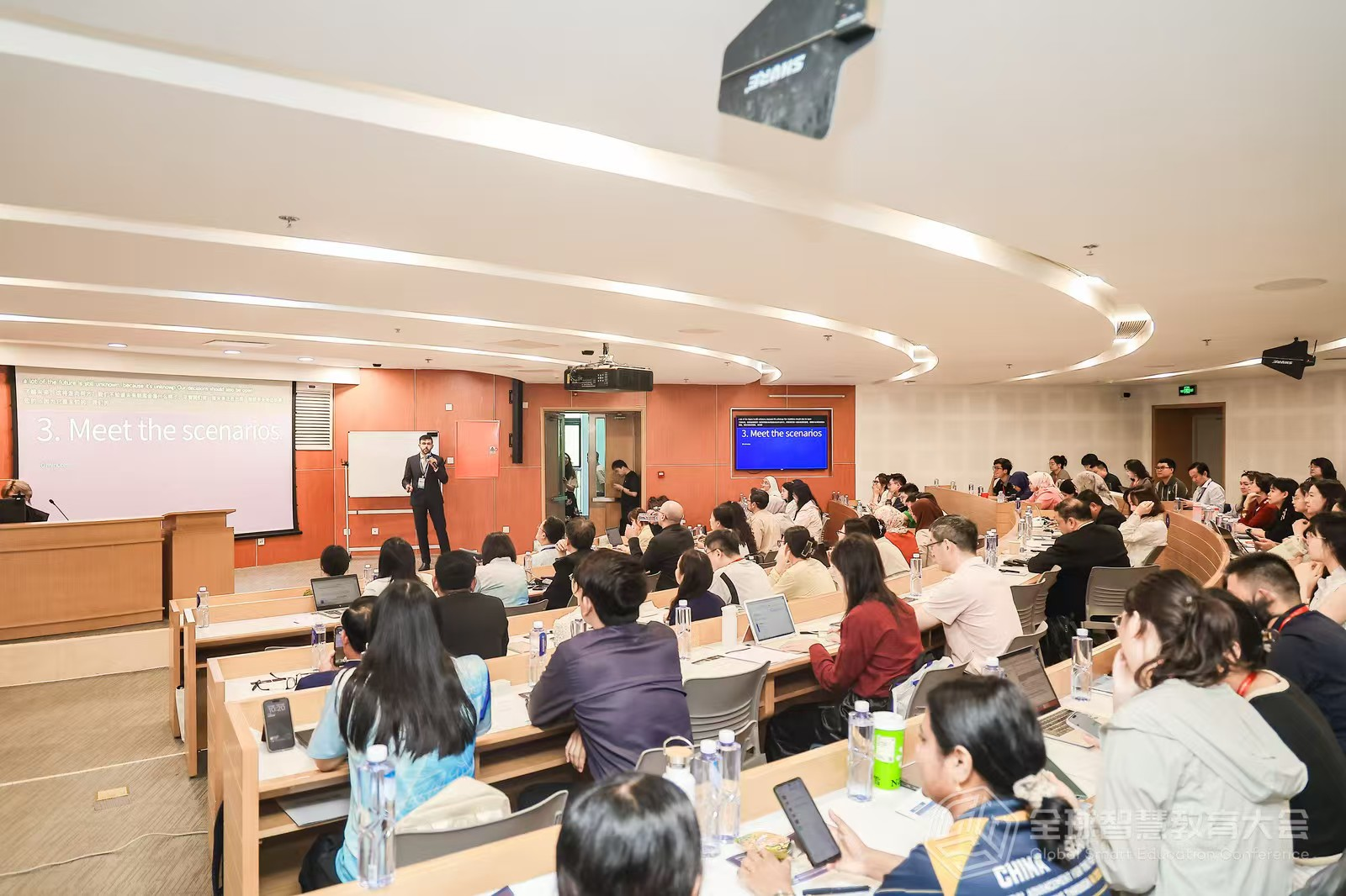 &ldquo;人工智慧與課堂寫作的未來：鑽石還是冰塊？&rdquo;工作坊在2026全球智慧教育大會期間舉行