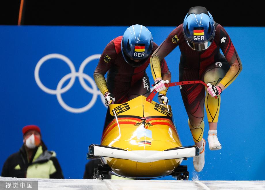 [圖]冬奧會女子雙人雪車 德國隊包攬金銀美國選手摘銅