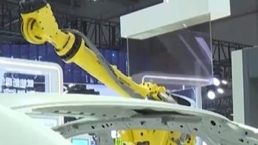 How does 'Black Technology' at CIIE highlight China's market vitality?