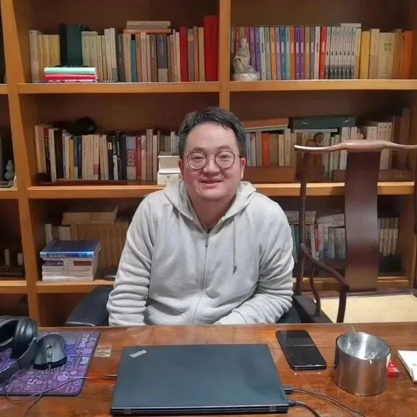 烽火戲諸侯  網絡作家，代表作《雪中悍刀行》《劍來》