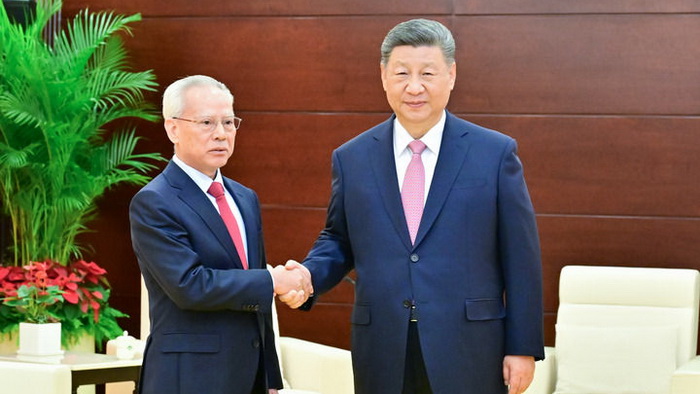 習近平會見岑浩輝 